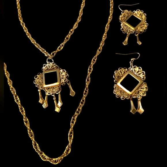 Jewelry - Gold Geometric Necklace with Double-Strand Chain and Earings Boho India Gypsy